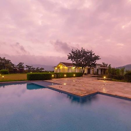 Stayvista'S Shivom Villa 12 - A Serene Escape With Views Of The Valley And Lake لونافالا المظهر الخارجي الصورة