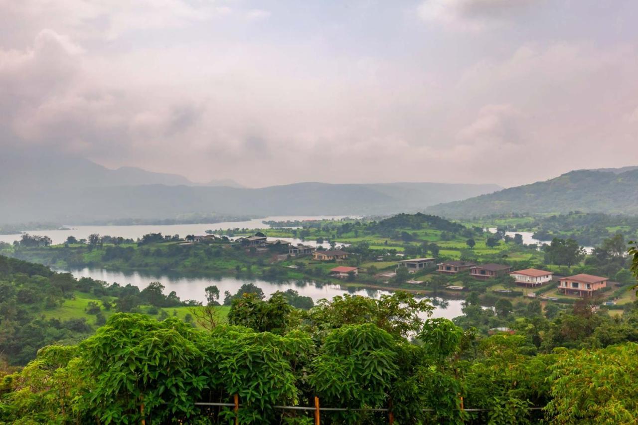 Stayvista'S Shivom Villa 12 - A Serene Escape With Views Of The Valley And Lake لونافالا المظهر الخارجي الصورة
