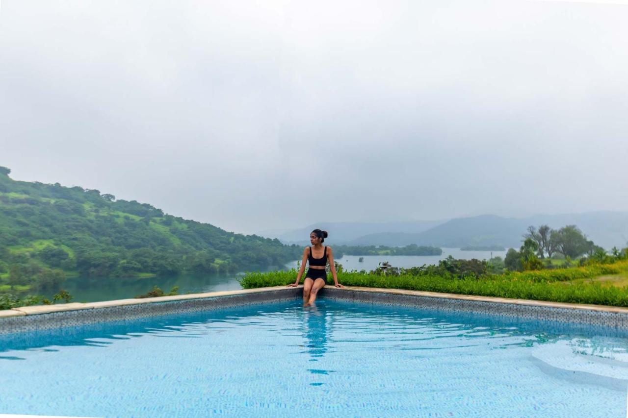 Stayvista'S Shivom Villa 12 - A Serene Escape With Views Of The Valley And Lake لونافالا المظهر الخارجي الصورة